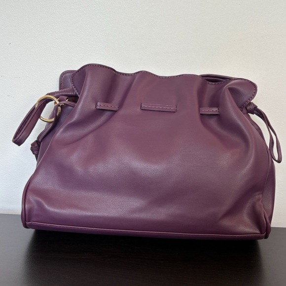 Badgley Mischka Dumpling Purple Vegan Leather Shoulder Bag with Drawstring - Picture 2 of 2